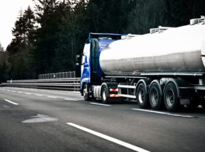 Descarga de caminhão-tanque